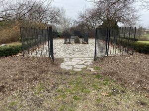 Johnny Appleseed gravesite