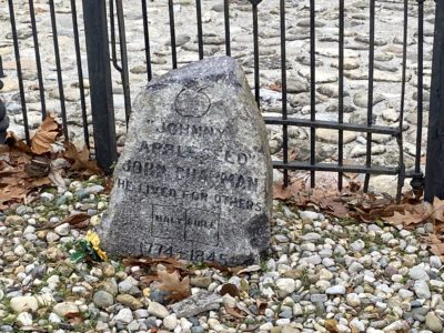 Johnny Appleseed burial site