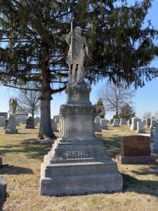 Benoit Monument