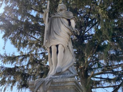 Benoit Monument