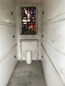 hinch mausoleum interior
